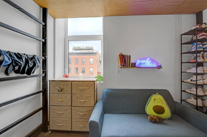 Liza's room