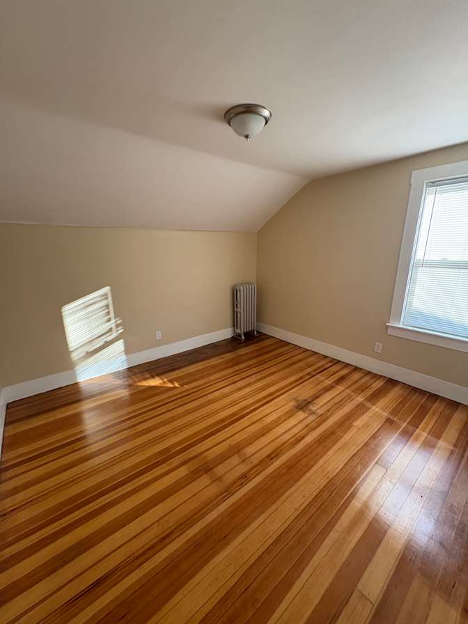 Maximeize Management's room
