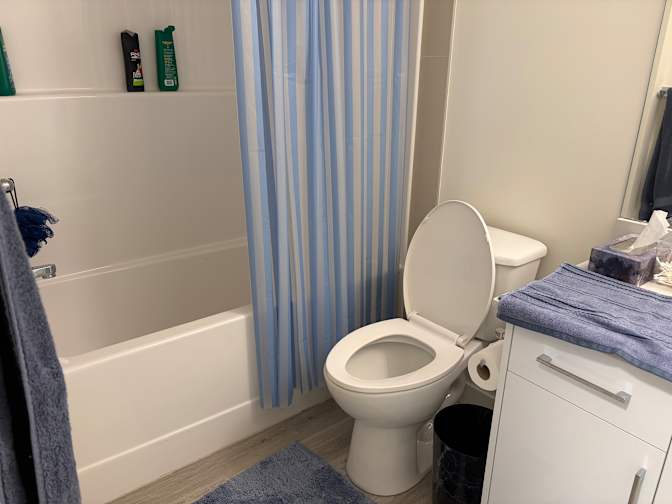 Jarod Lechadores's room