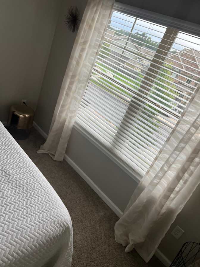 Kenisha Mcclymont Morris's room