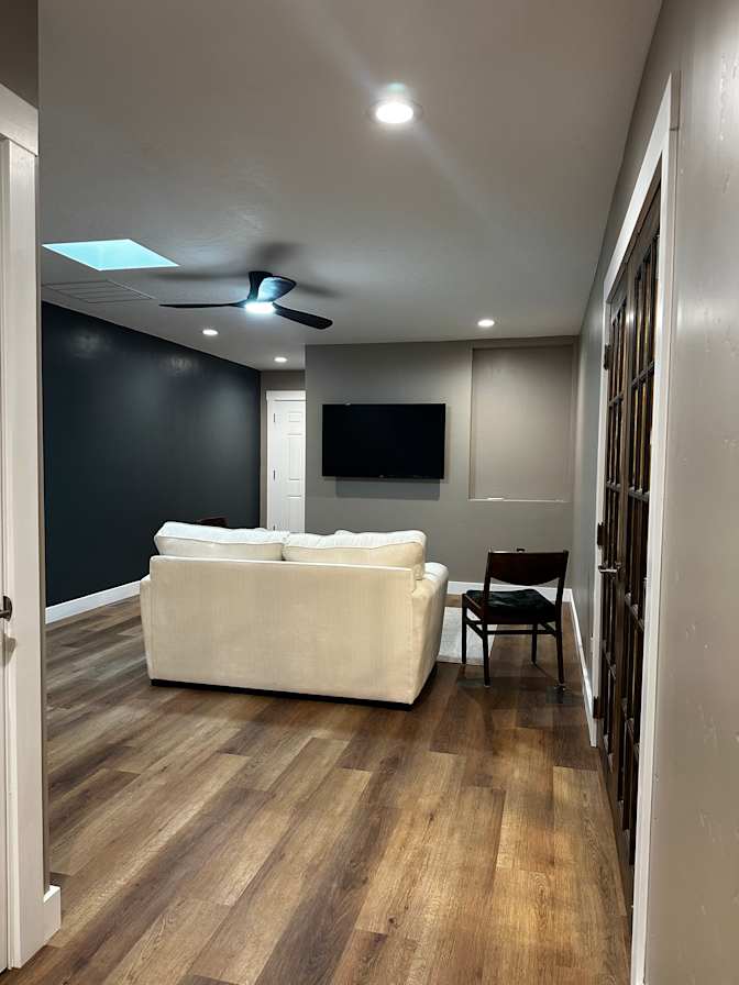 Etienne's room