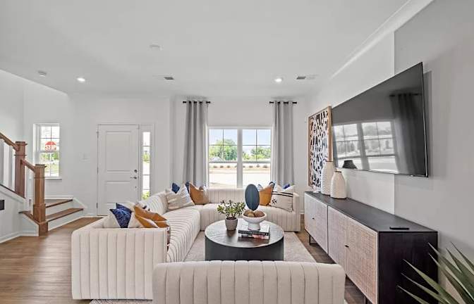 Alcove Rooms's room