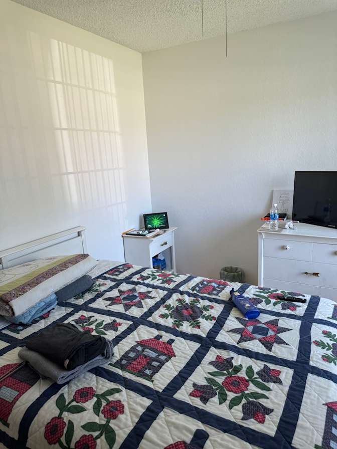 ROOM'S FOR RENT's room