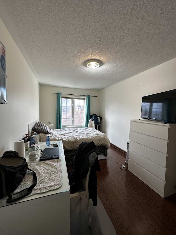Gloria's room