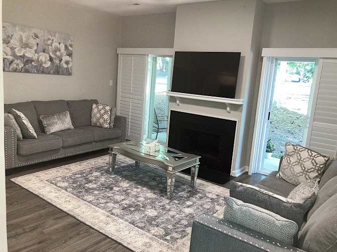Alcove Rooms's room