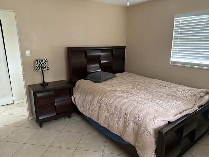 Ross barber's room