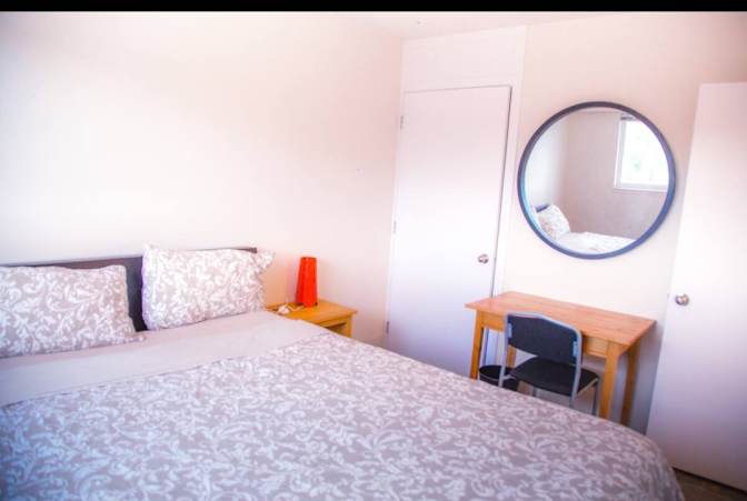 Ali's room