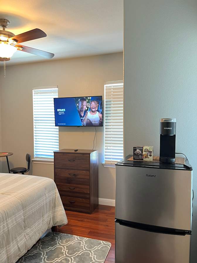 Joy’s  Rentals's room