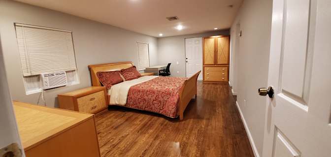 Malik's room