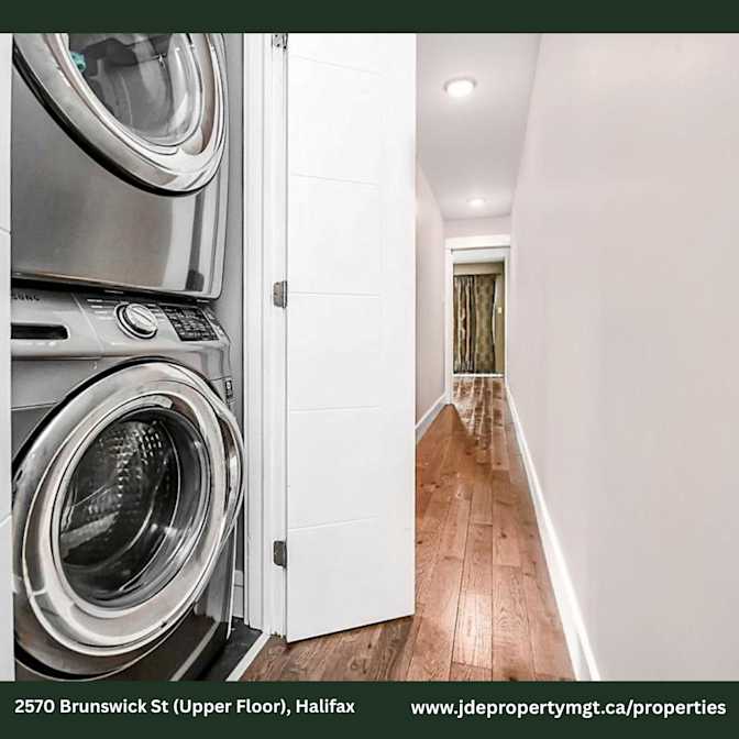 JDE Property Management Inc.'s room