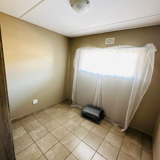 Zonke's room