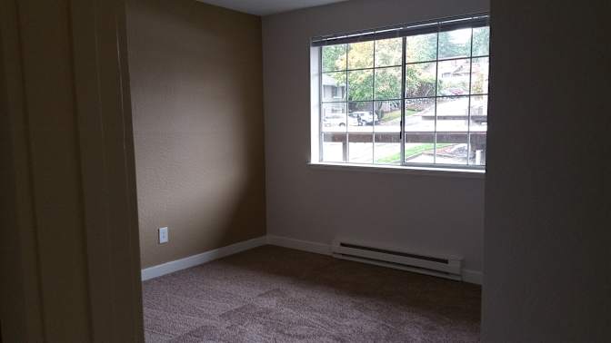 Room for rent's room