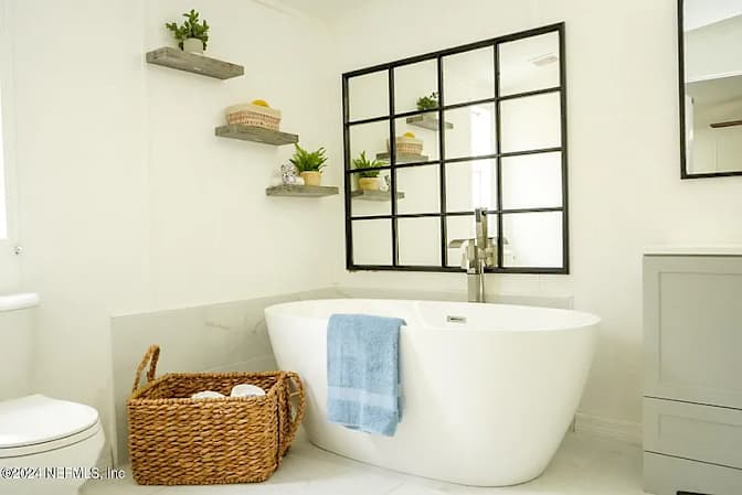 Modern efficiencies's room