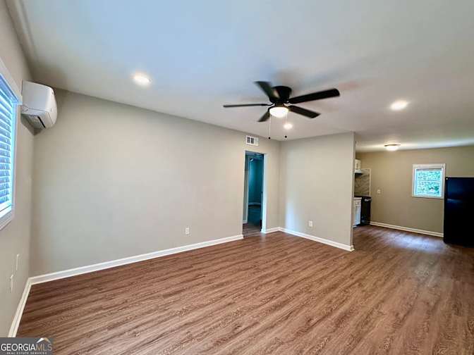 Alcove Rooms's room