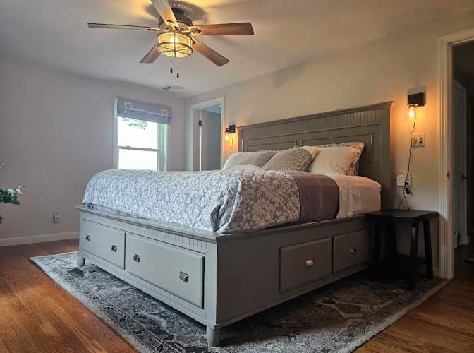Zoey's room