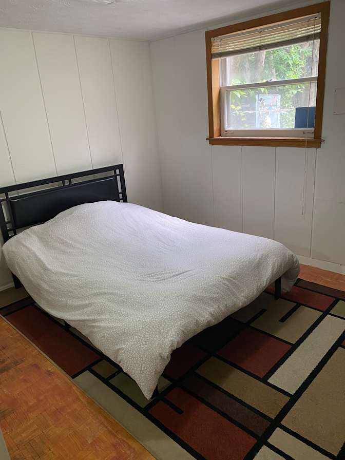 Meisam Rostaminia's room