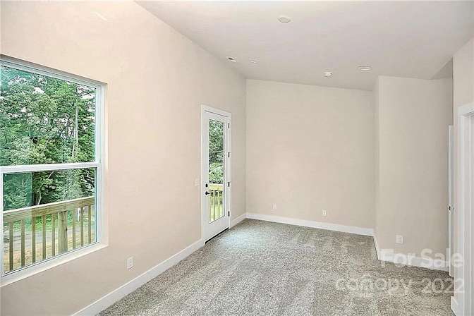 Alcove Rooms's room