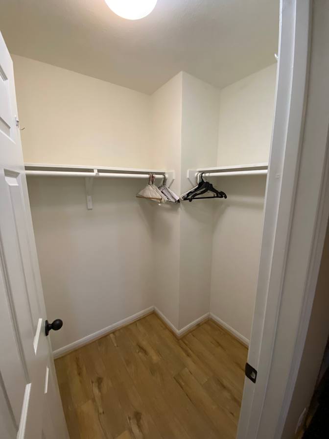 Tom's room
