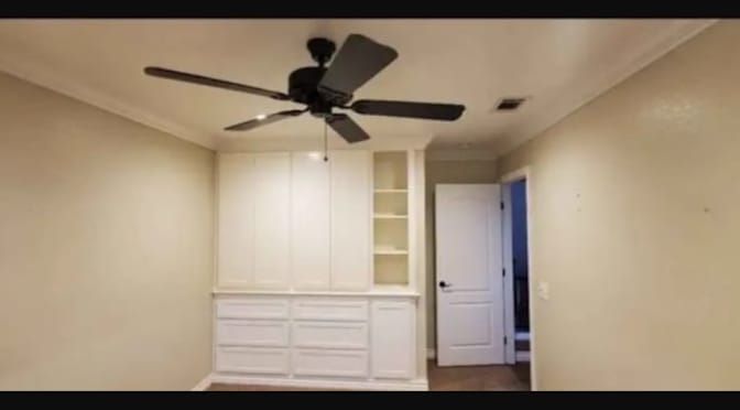 Cyn's room