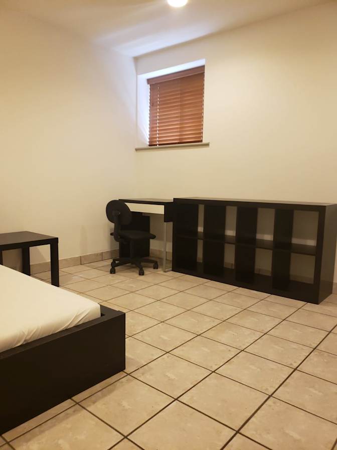 Samuel Tang's room