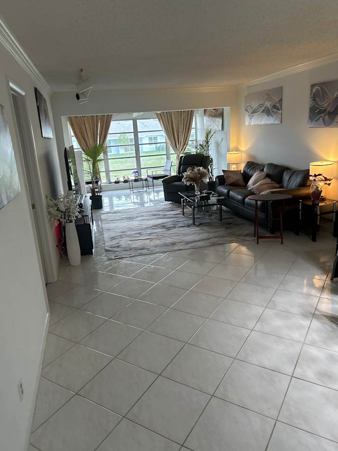 Avraham gour's room