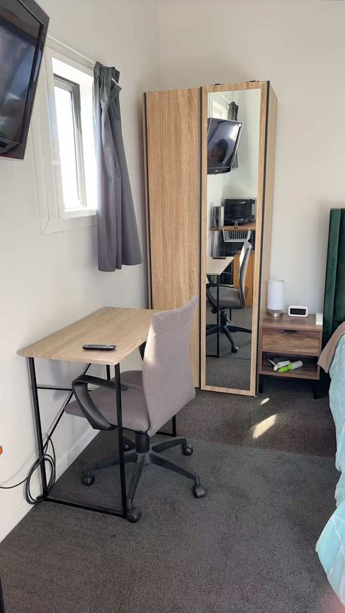 Alejandro Cruz's room
