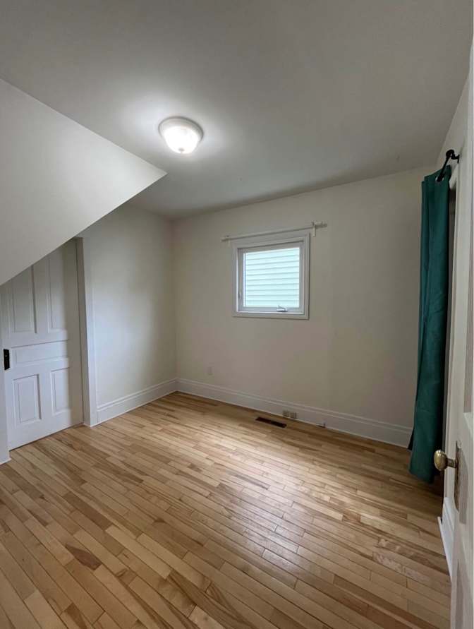 Thunder's room