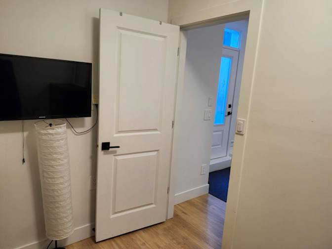 South Surrey - Grandview Heights's room