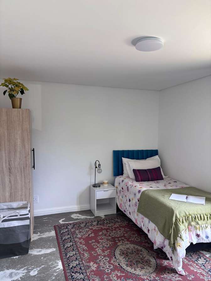 Adinaan Allie's room