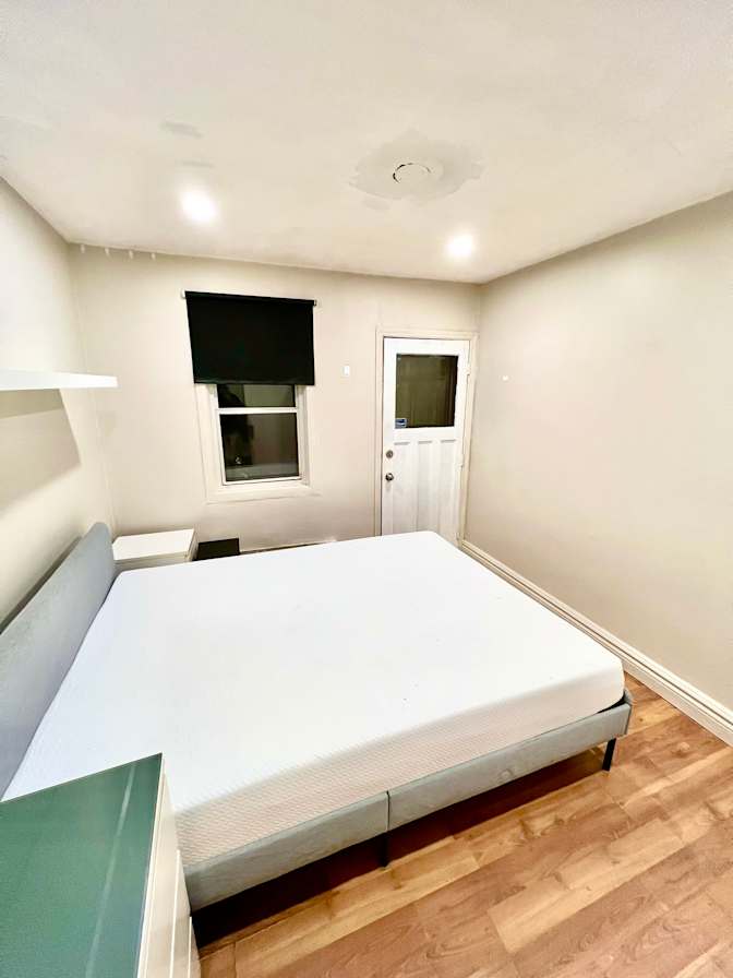 Rodney Property Manager's room