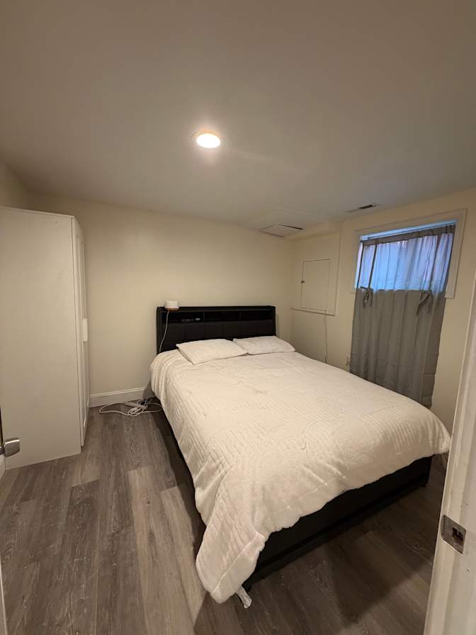 Keren's room