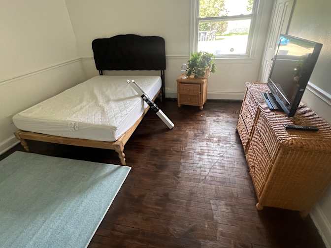 AdéWé's room