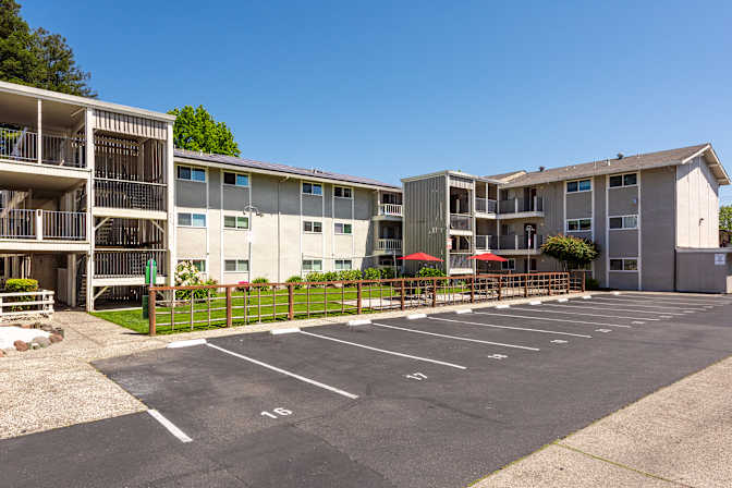 Allegro Apartments's room