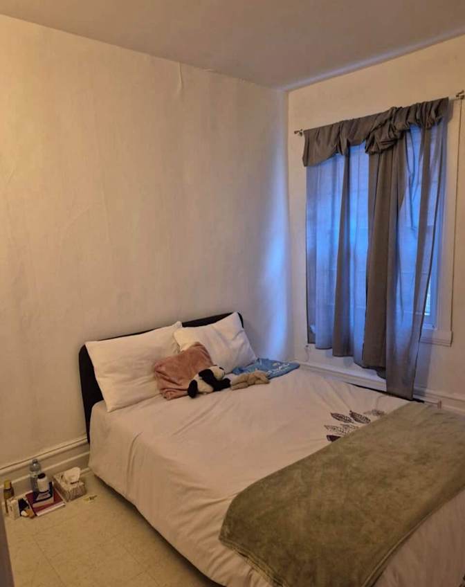 Nadine N's room
