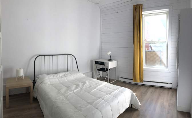 HelloMontreal's room
