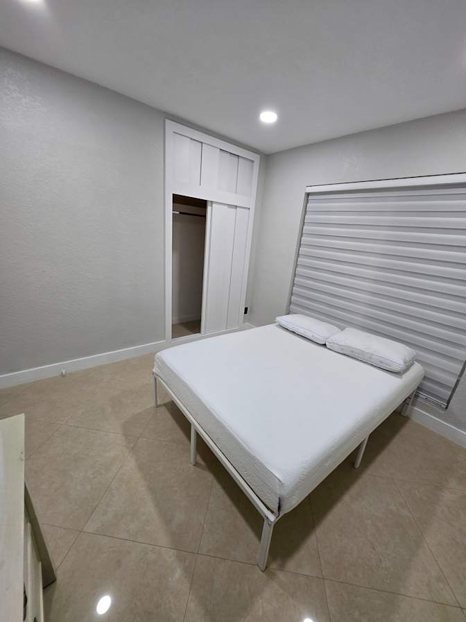 Fernando's room