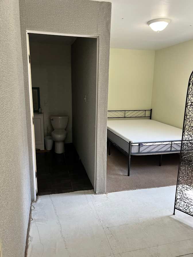 Jonnie's room