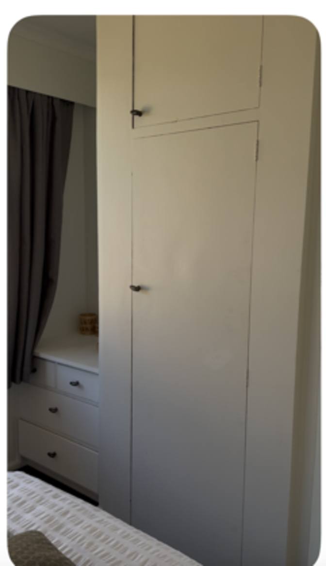 Louis's room