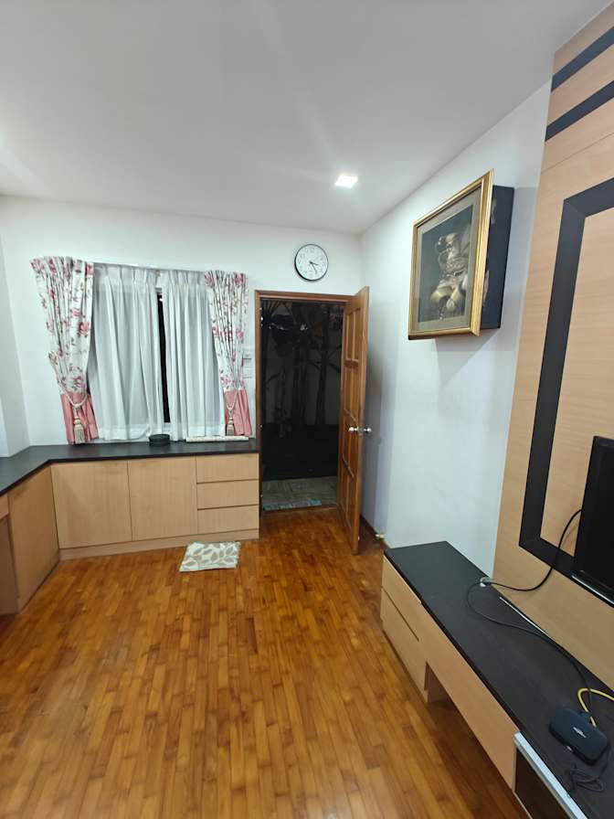 Steven's room