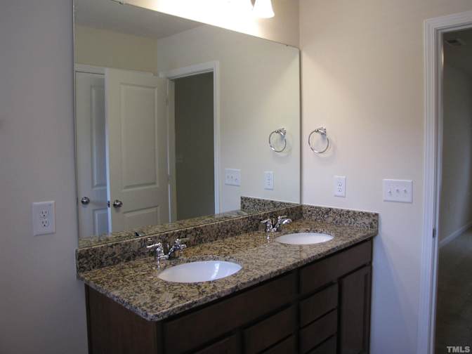 Alcove Rooms's room