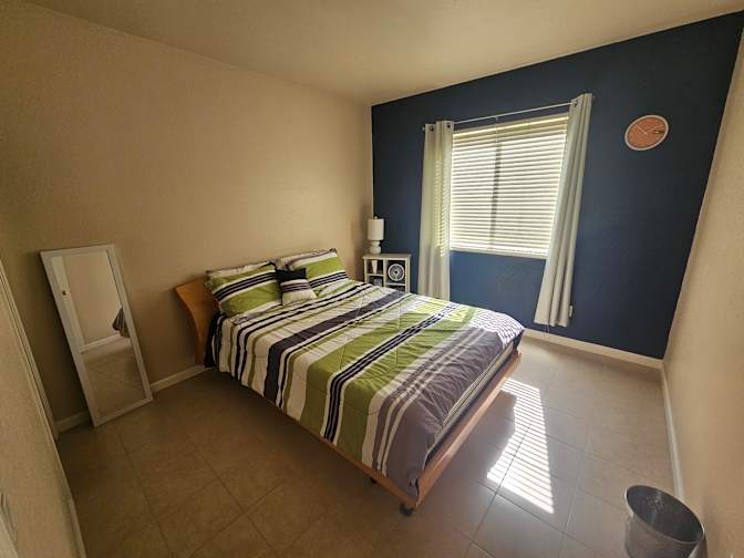 Gen's room