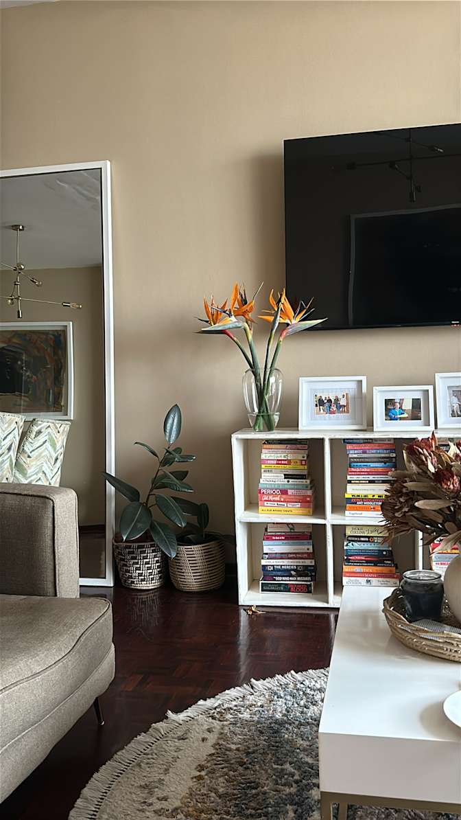 Melo's room