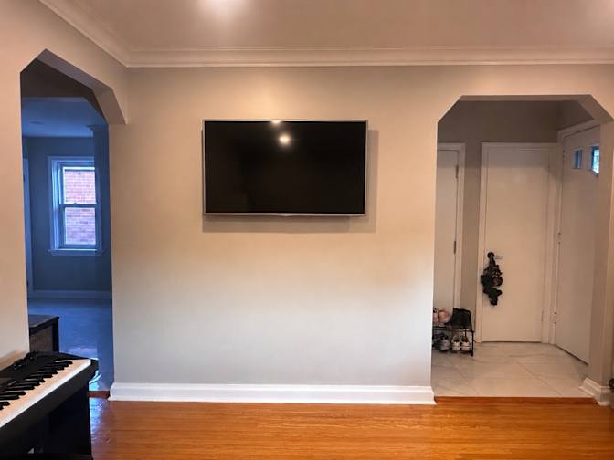 Eve's room