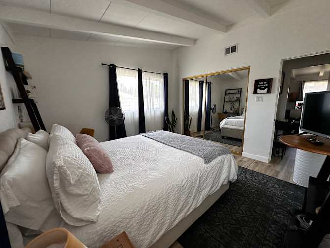 Mariana's room