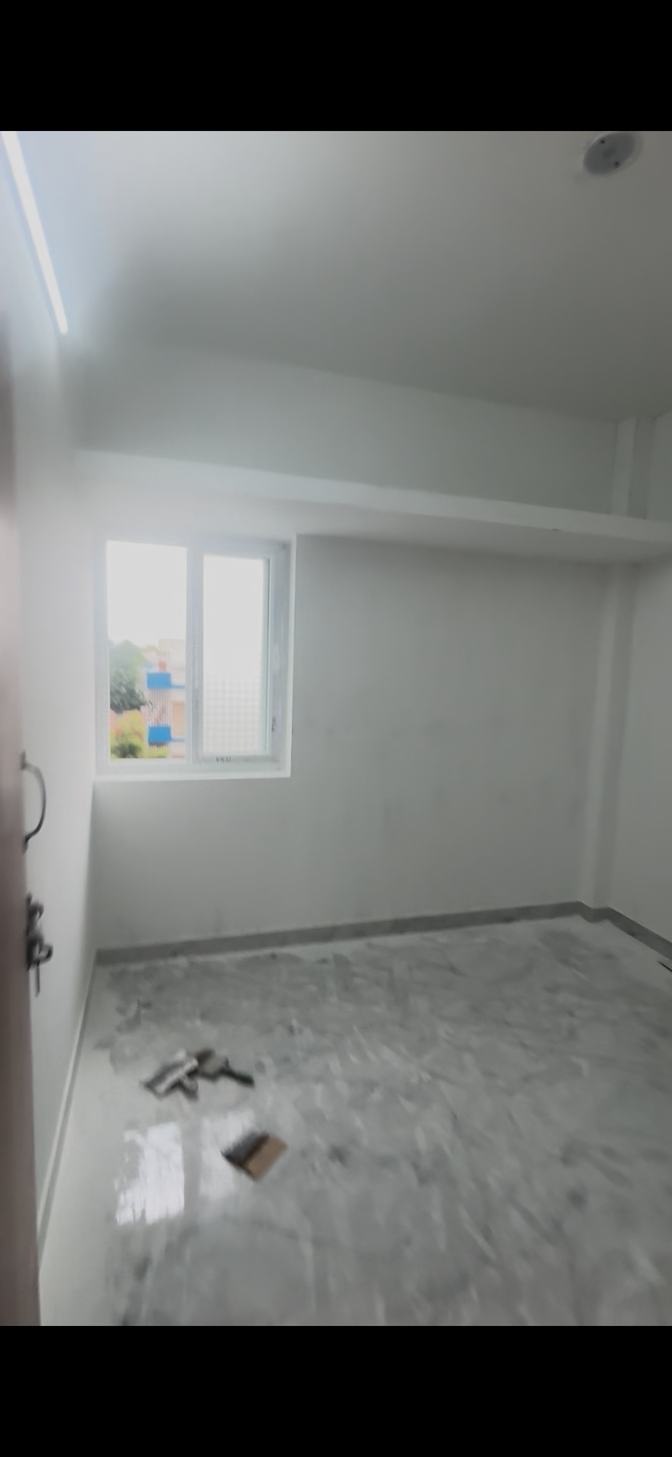 Yaazhmozhi's room