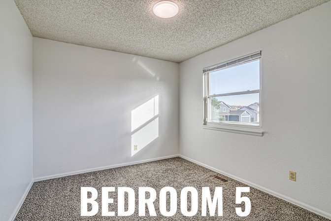 HomeCrew's room