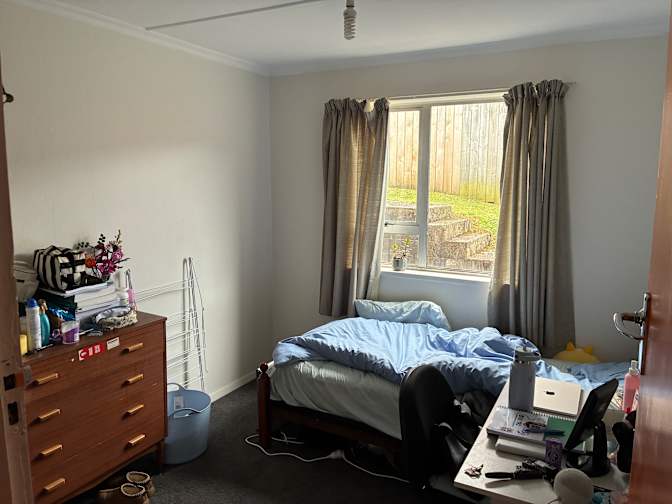 Sophia Lastimosa's room