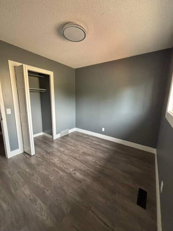 Zoe's room
