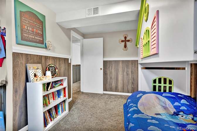Darrin's room