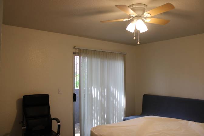 Thomas's room